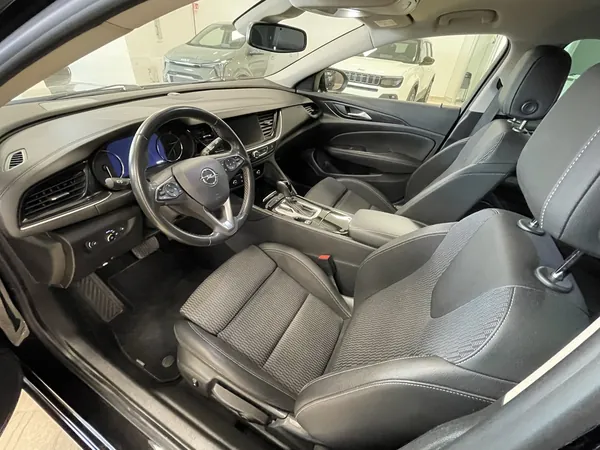 Opel Insignia - anteprima 9