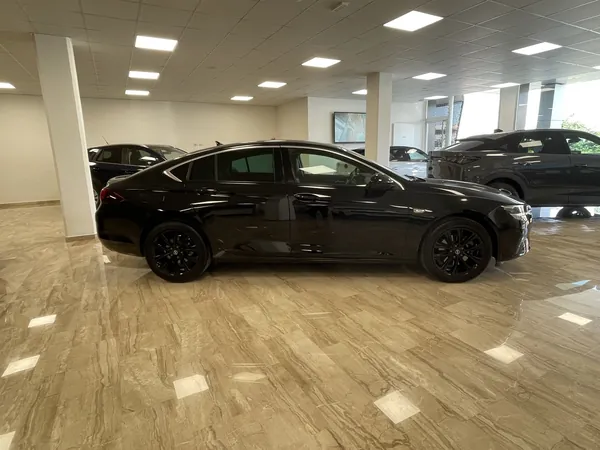 Opel Insignia - anteprima 8