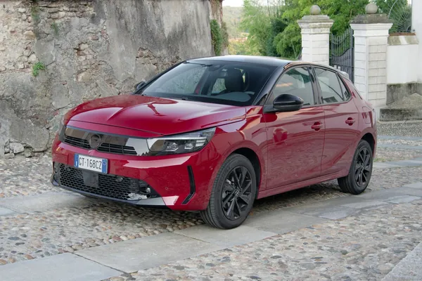 Opel Corsa Edition 1.2 Benzina 100 CV manuale - offerta Autoemmegi